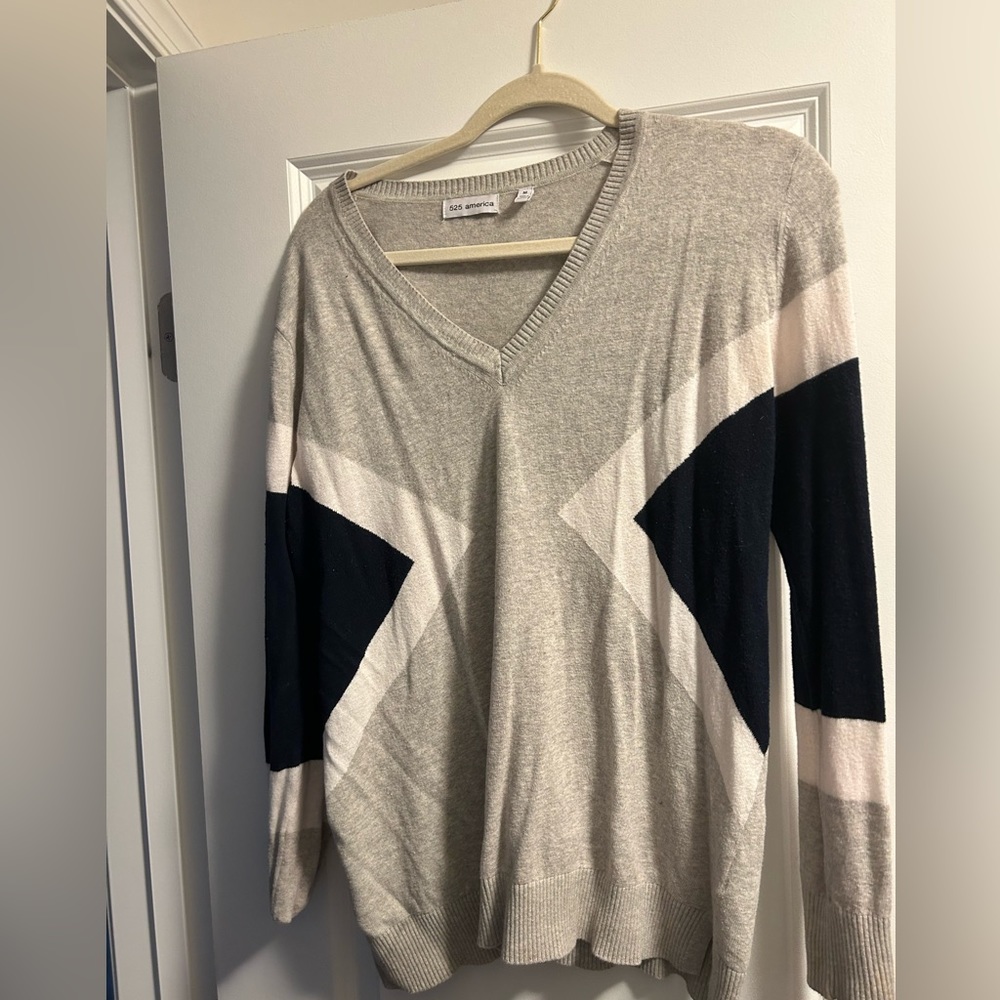 Light 525 America sweater!
